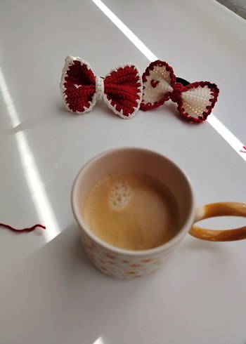 Nakışlı Kırmızı Fiyonk Saç Tokası - Görsel 3