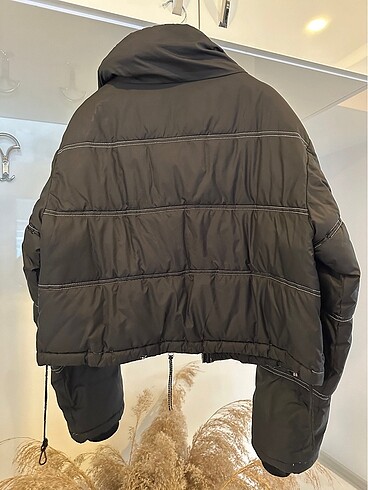 m Beden Pull and bear şişme mont