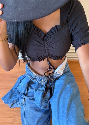 Siyah Halter Yaka Crop Top