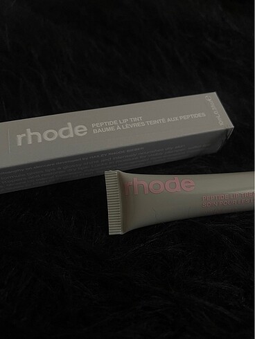 Sephora rhode - page vine