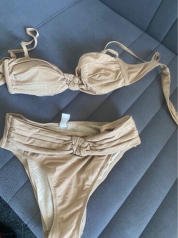 m Beden Penti yaldız rengi altın sarısı parlak bikini alt üst