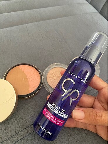 Golden Rose Allık (eczane ürünü ) ve highligheter(aydınlatıcı) ve golden ros