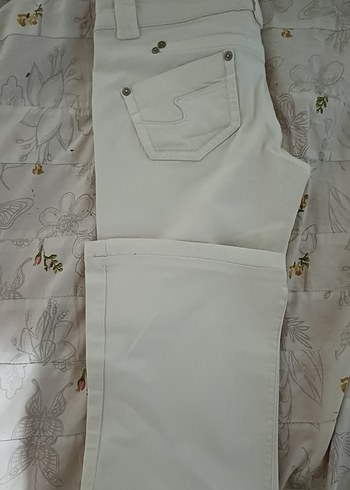 Düğmeli Beyaz Kadın ispanyol paça Pantolon - Görsel 3