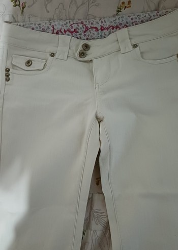 Düğmeli Beyaz Kadın ispanyol paça Pantolon - Görsel 2