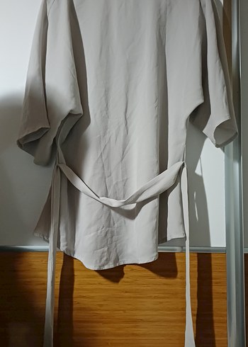 Bej V Yaka Keten Kadın Bluz - Görsel 2