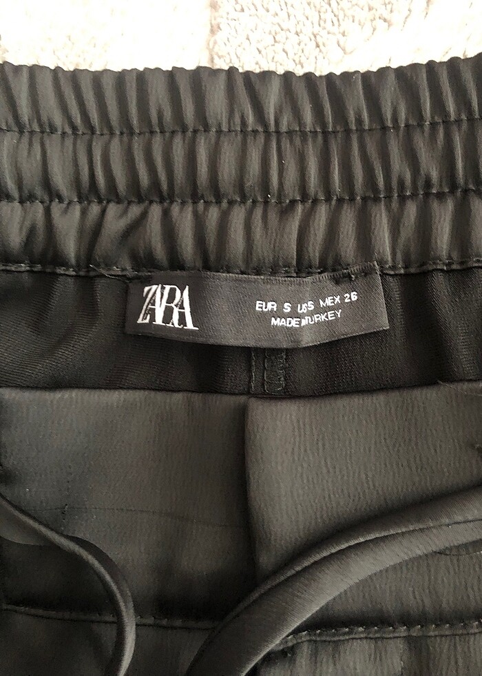 Zara Siyah Şort - Görsel 3