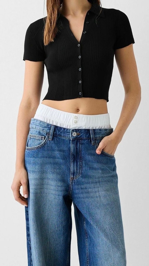 Bershka Düğmeli Siyah Kısa Kollu Polo Yaka Crop Top - Görsel 5
