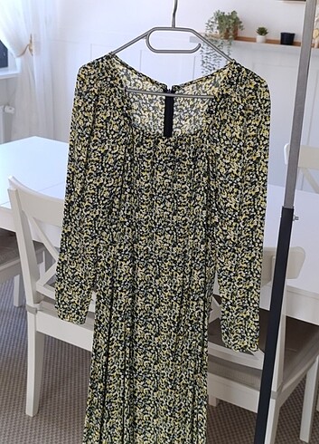 H&M Elbise