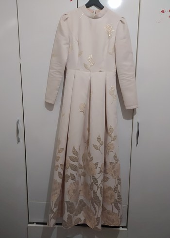 Bej Nakışlı Uzun Kollu Vintage Abiye Elbise