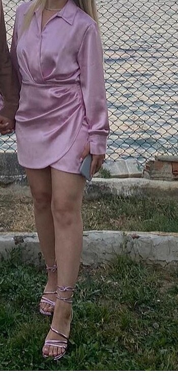 Zara Pembe saten elbise
