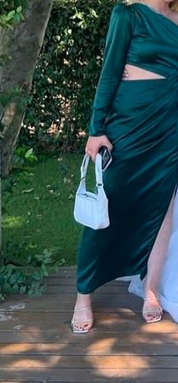 m Beden Saten yeşil uzun elbise