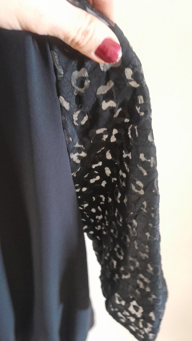 Dantel Detaylı Siyah Kadın Bluz - Görsel 2