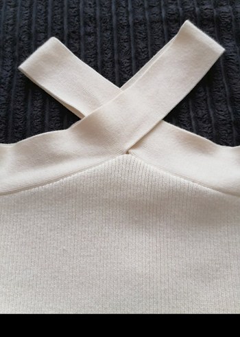 zara çapraz yaka omuz detaylı kazak - Görsel 2