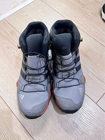 Adidas Spor bot