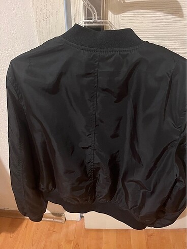 l Beden Pull and bear bomber L beden ceket