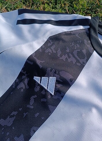 Adidas Kenan Yıldız forması
