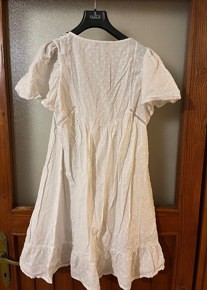 Beyaz yazlık elbise - Görsel 2