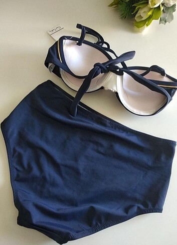 l Beden lacivert Renk Pierre Cardin Bikini Takımı