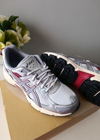 Asics 37