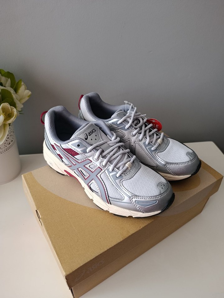 Asics Gri Beyaz Spor Ayakkabı - Görsel 5