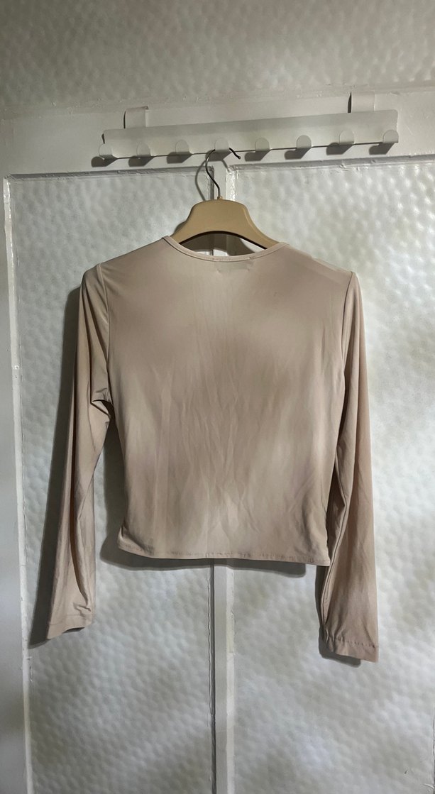 Bej Drapeli Uzun Kollu Kısa Kesim Bluz - Görsel 2