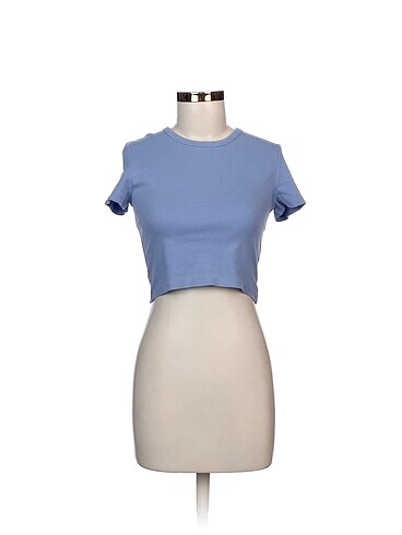 Zara T-shirt %70 İndirimli.