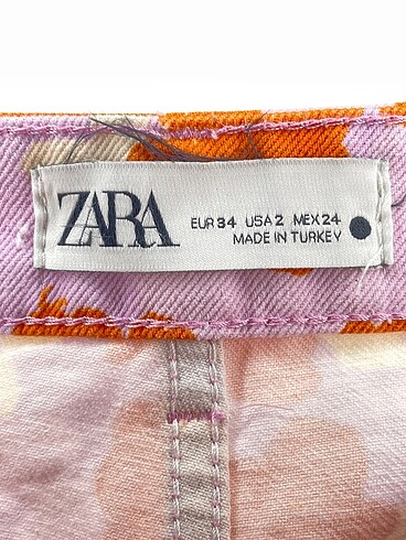 34 Beden çeşitli Renk Zara Mini Şort %70 İndirimli.