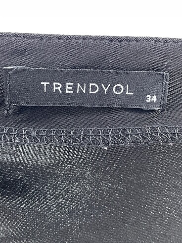 34 Beden siyah Renk Trendyol & Milla Kısa Elbise %70 İndirimli.