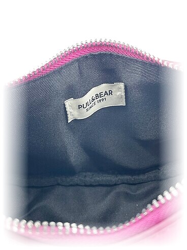 Beden Pull and Bear Kol Çantası %70 İndirimli.