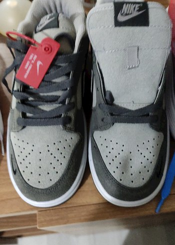 Nike Erkek Gri Bağcıklı Spor Ayakkabı - Görsel 3