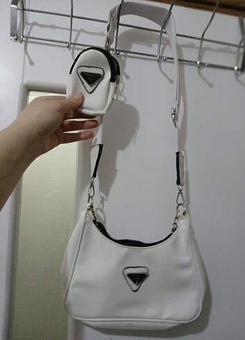 Prada çanta