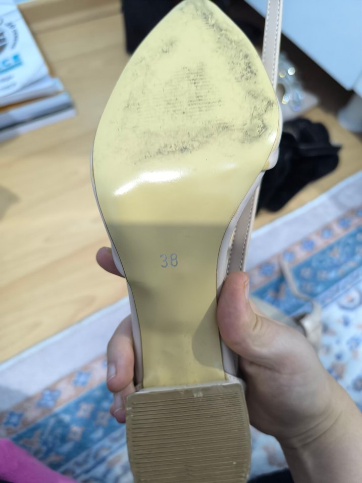 Beyaz Bantlı Blok Topuklu Kadın Ayakkabı - Görsel 4