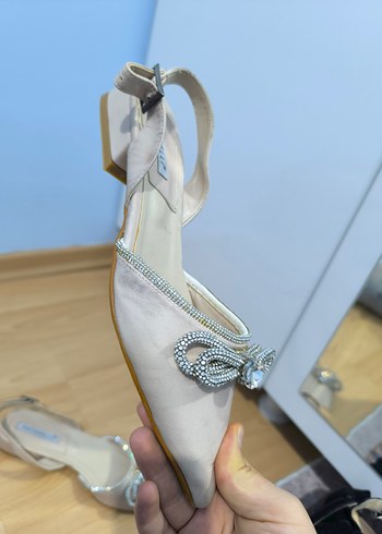 Bej Tokalı Stiletto Topuklu Ayakkabı - Görsel 3