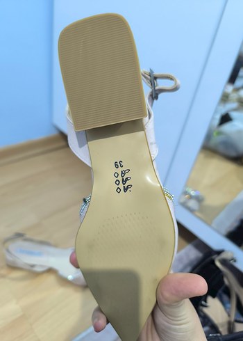 Bej Tokalı Stiletto Topuklu Ayakkabı - Görsel 5