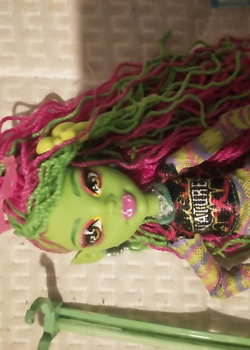 Beden monster high g3 core seri 3 Venüs catty spectra