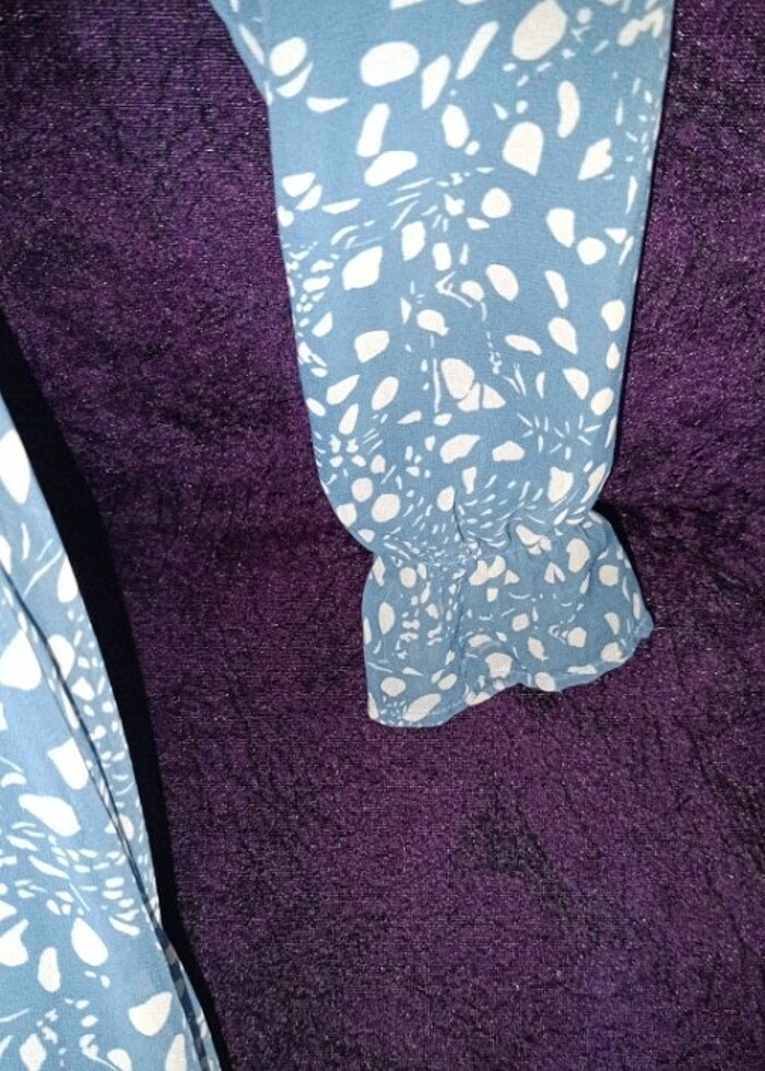 Ürün çok temizdir , defosu yok . Günlük kullanıma uygun mavi ren - Görsel 4