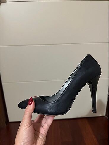 36 Beden Oi Arte Stiletto