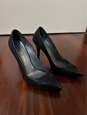 Oi Arte Stiletto