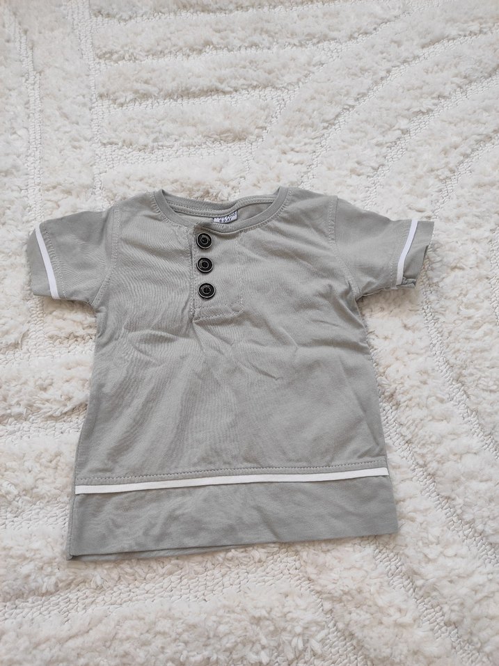 Gri Pamuklu Düğmeli Bebek Erkek Takımı - Görsel 2