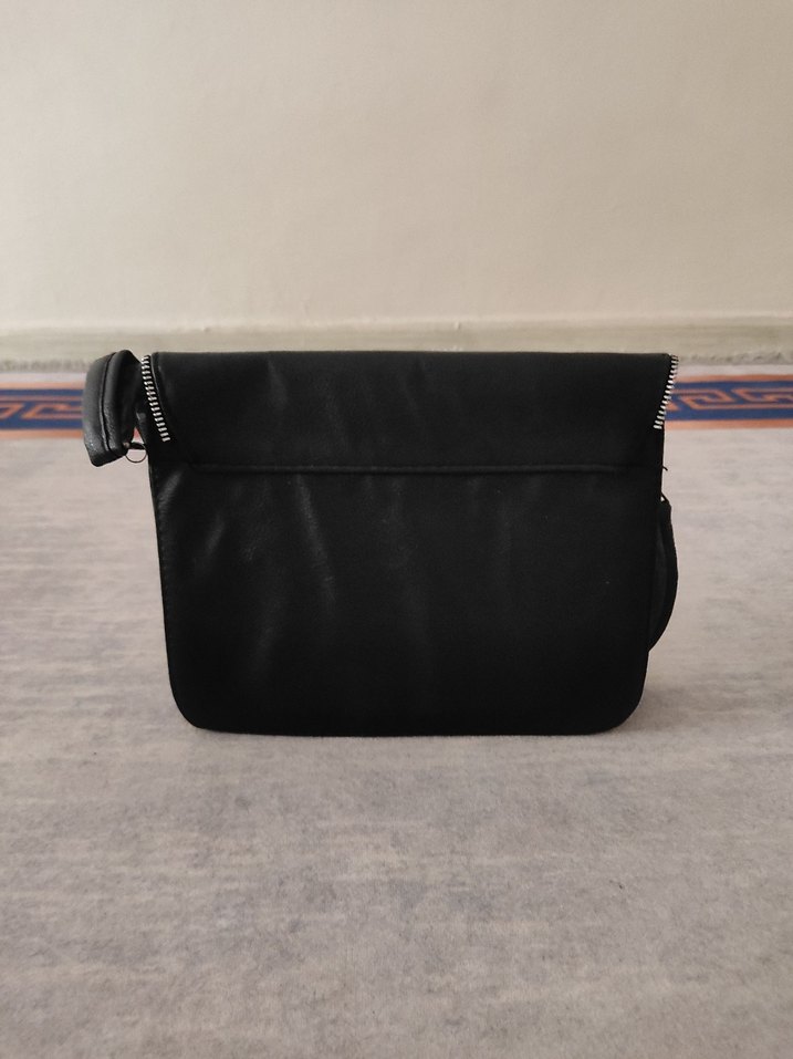 Siyah Deri Kemerli Kadın Çanta - Görsel 3