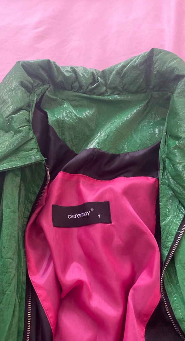 Parlak Yeşil Kadın Midi Yağmurluk - Görsel 4