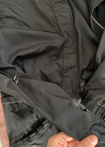 Siyah Kapüşonlu Kadın Ceket - Görsel 2