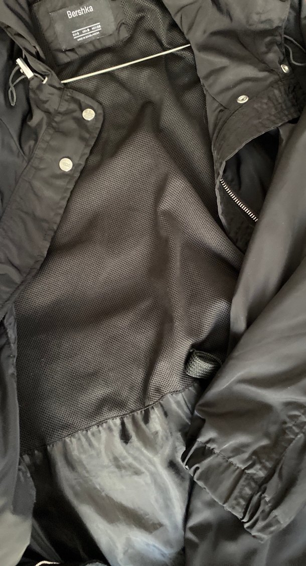 Siyah Kapüşonlu Kadın Ceket - Görsel 3