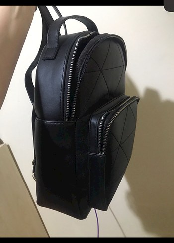 Siyah Deri Kadın Sırt Çantası - Görsel 2