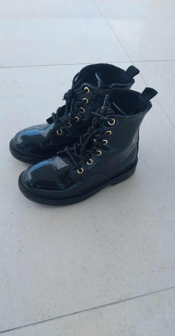 Parlak Siyah Kız Çocuk  Bot - Görsel 4