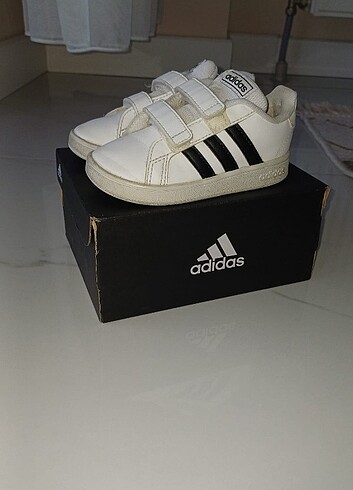 Adidas Spor ayakkabı