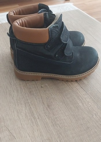 Erkek Çocuk Bot - Görsel 2