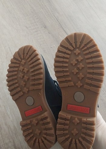 Erkek Çocuk Bot - Görsel 4