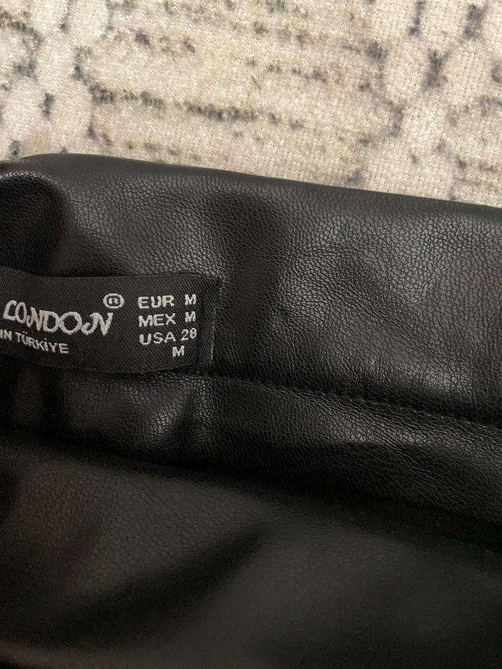 Siyah Deri Etek - Görsel 3