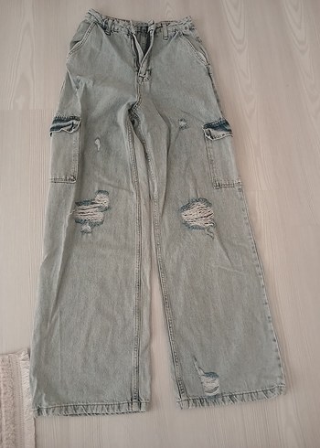 Bershka Acik Mavi Jean